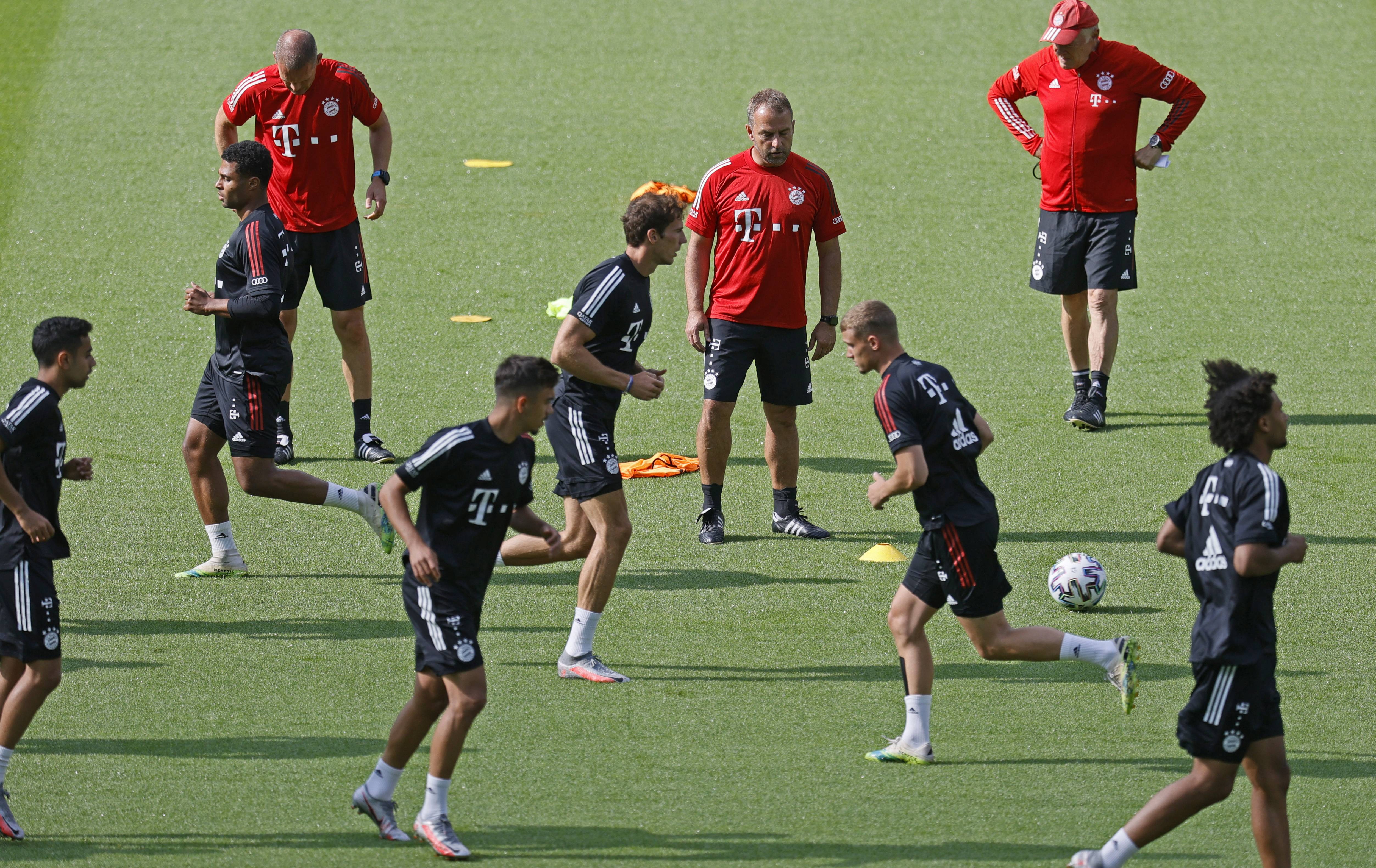 今晨体能课后;瓦伦西亚防线松动备战德国杯;质疑声仍在;团队化学反应显著的简单介绍 今晨体能课后;瓦伦西亚防线松动备战德国杯;质疑声仍在;团队化学反应显著的简单介绍