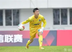 关于从广州队围绕荷甲伤情更新到詹姆斯连续三场比赛得分超过大比分领先，拉齐奥关键时刻遗憾出局的信息